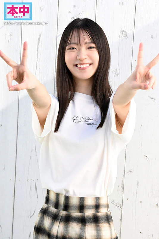 新人AV女優「秋山美杏」をわかりやすく伝えるイメージ-3